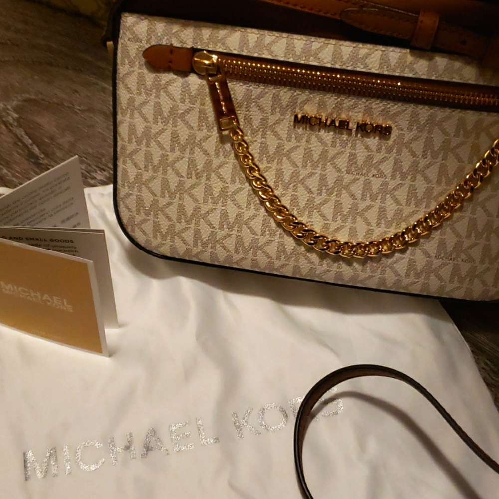 Mk small east west with chain crossbody bag